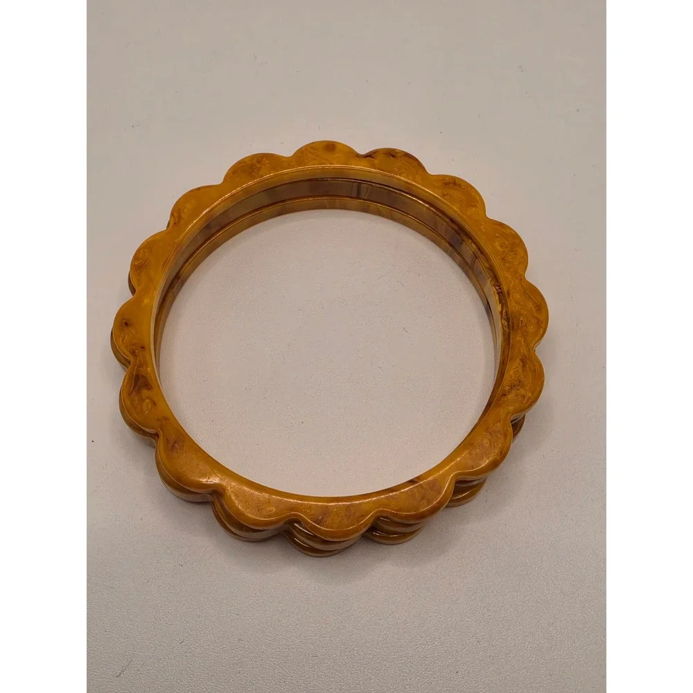 Vintage Butterscotch Marbled Scalloped Bangle Bracelet Set of 3 Retro Bakelite